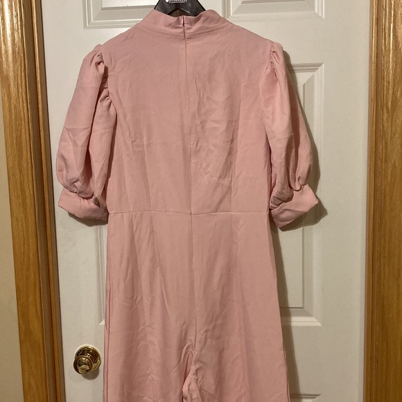 NEW WITHOUT TAG. Pink Jumpsuit Size M - Picture 4 of 8
